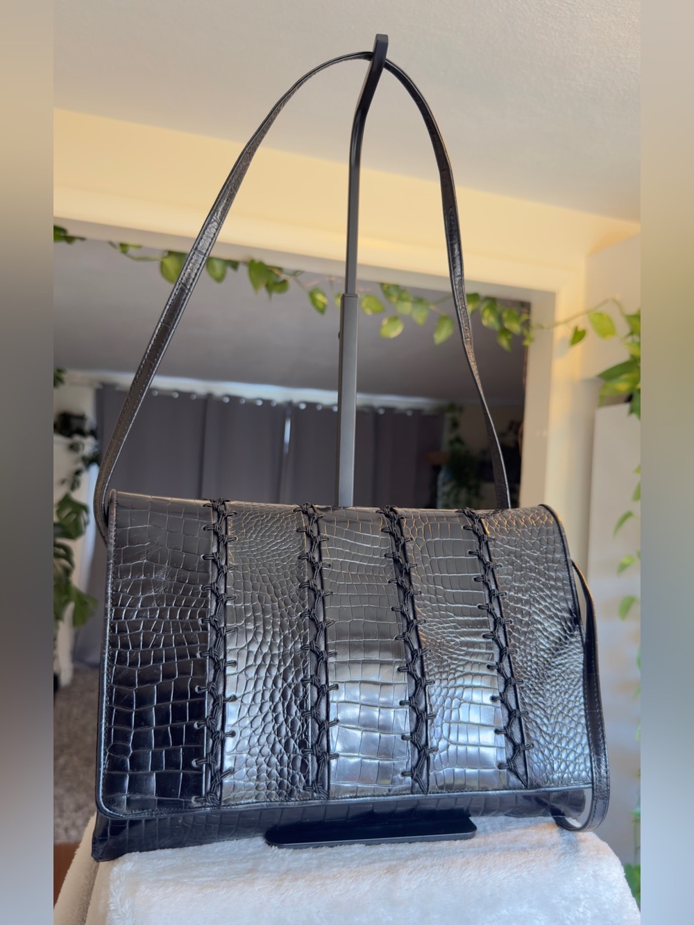 Vintage SHARIF Shoulder Bag Black Croc Embossed Leather Patchwork Whipstitch USA
